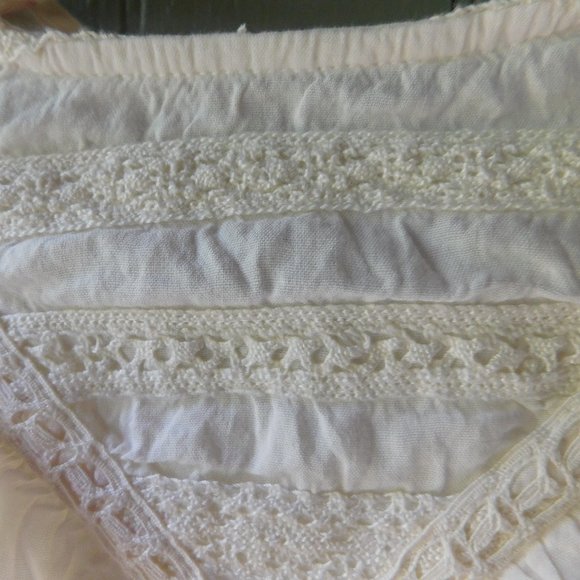 *PRICE FIRM* Vintage Lace Ruffle White Top - Picture 8 of 11